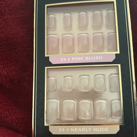 Pearl essence So Natural French manicure tips Press On Nails 48 NWT - Picture 4 of 8